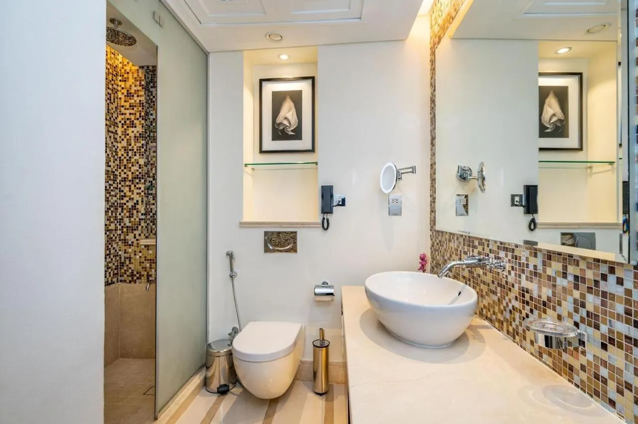 Opulent One Bedroom With Iconic Burj Khalifa View - Address Downtown Dubai